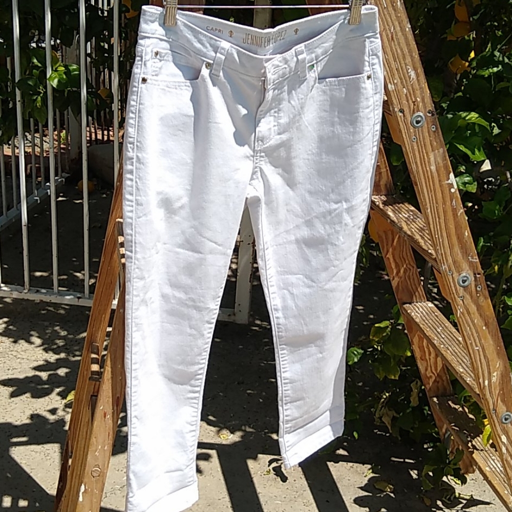 Jennifer Lopez Jeans in White /Capri Size 8